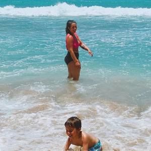 Meet your Posher, Brooke